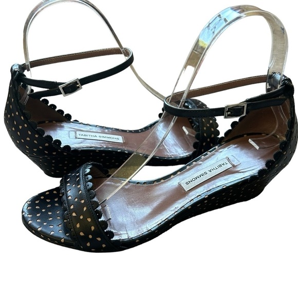 Tabitha Simmons Shoes - Tabitha Simmons Juniper Eyelet leather Demi-Wedge Sandal black white size 37.5/7